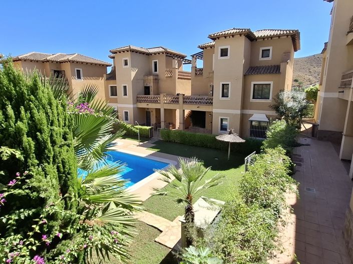 Image No.27-3 Bed Property for sale