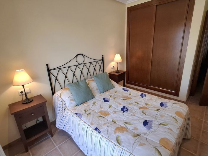 Image No.18-2 Bed Apartment for sale