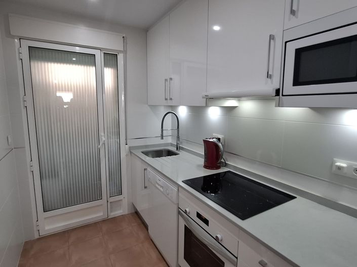Image No.16-2 Bed Apartment for sale
