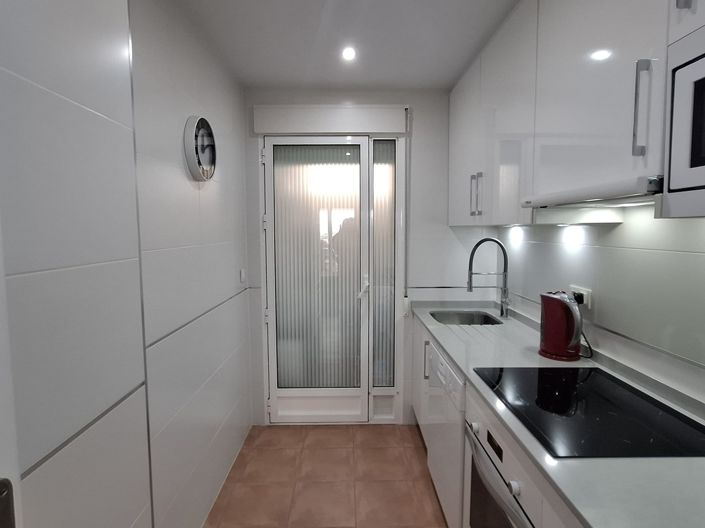 Image No.17-2 Bed Apartment for sale