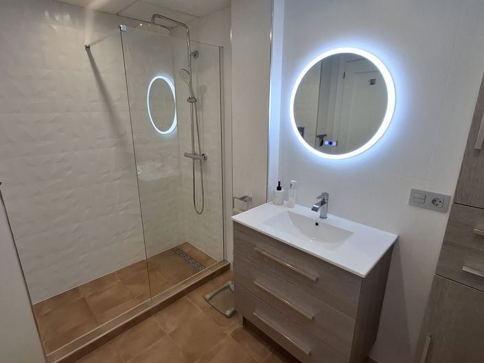 Image No.23-2 Bed Apartment for sale