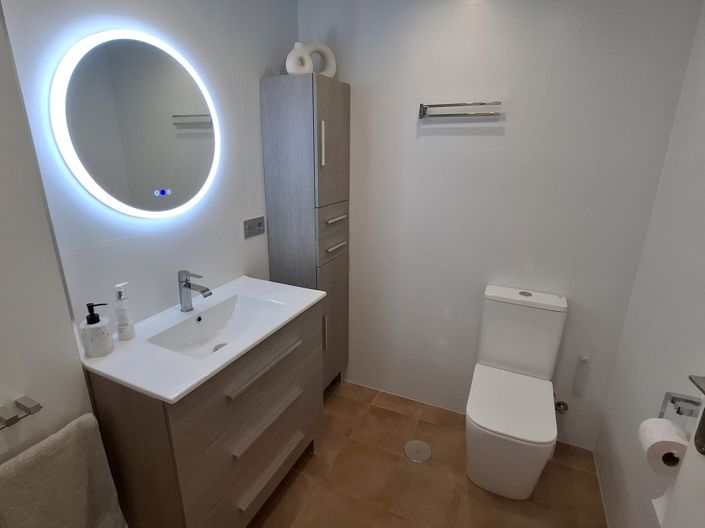 Image No.24-2 Bed Apartment for sale