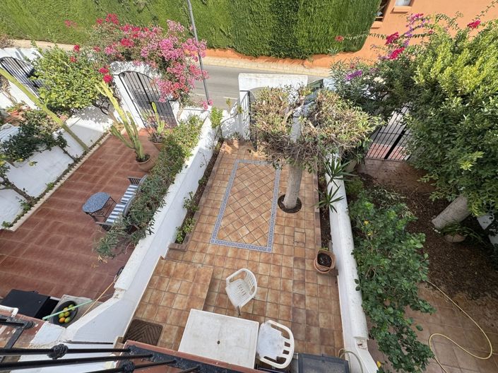 Image No.25-2 Bed Property for sale