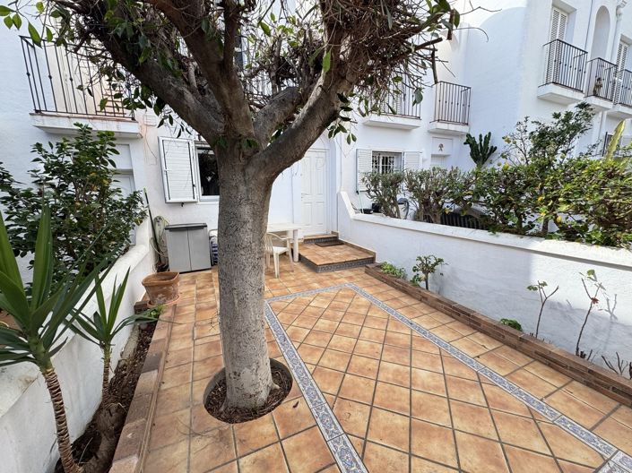 Image No.26-2 Bed Property for sale