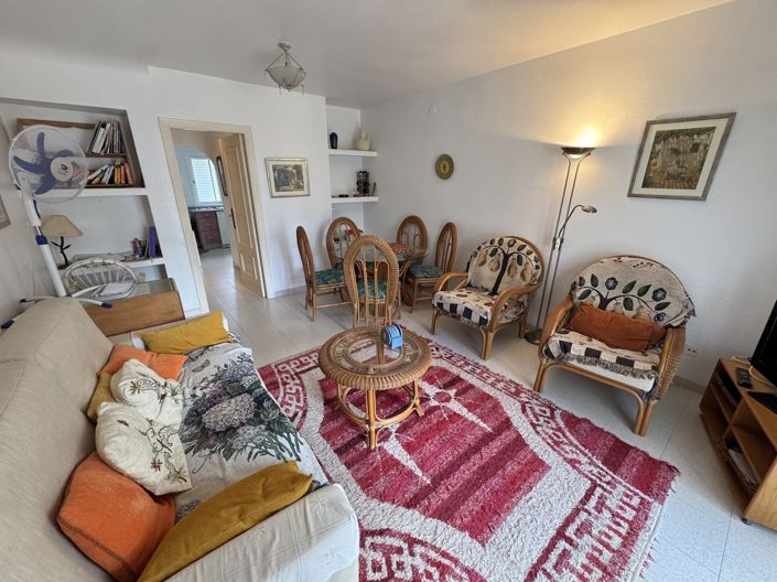 Image No.3-2 Bed Property for sale