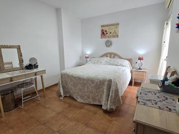 Image No.15-Appartement de 2 chambres à vendre