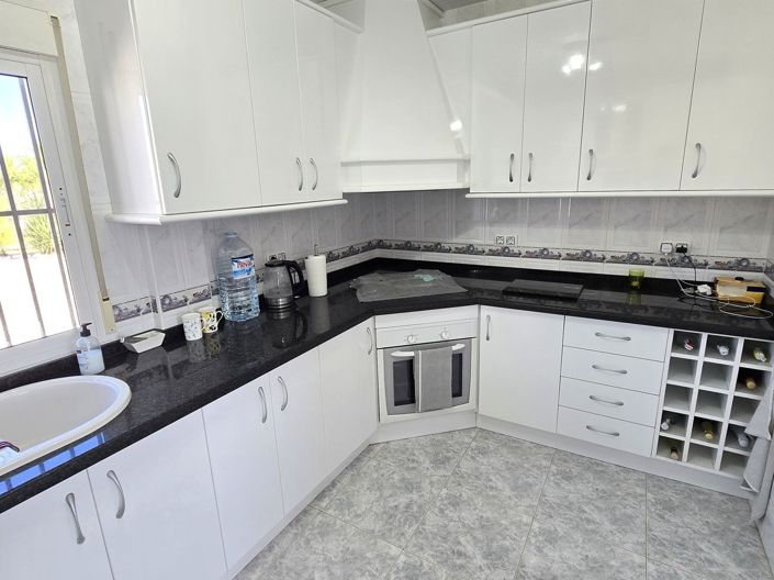 Image No.2-3 Bed Villa for sale