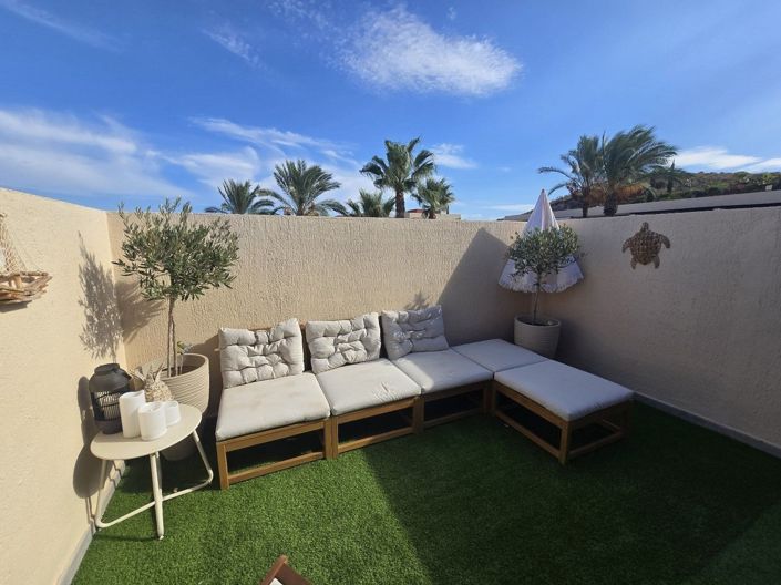 Image No.21-2 Bed Property for sale