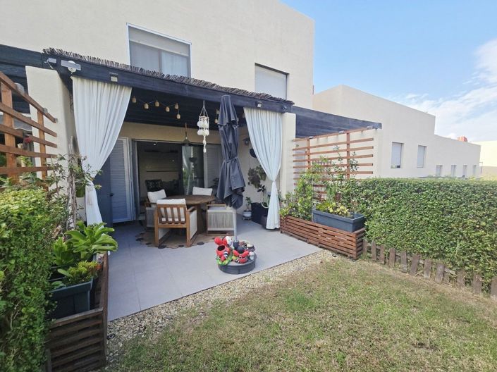 Image No.25-2 Bed Property for sale