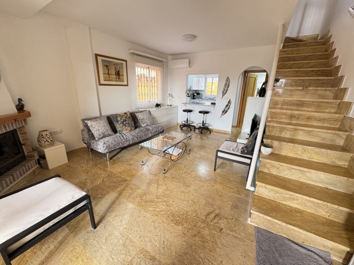 Image No.8-2 Bed Property for sale