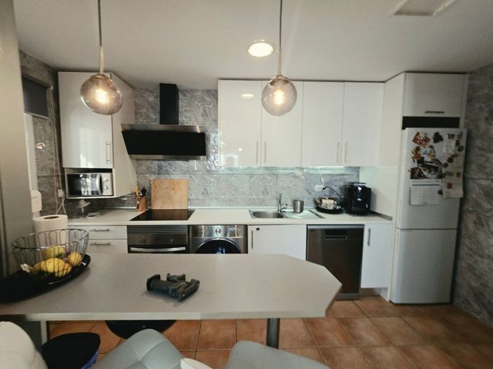 Image No.11-2 Bed Apartment for sale