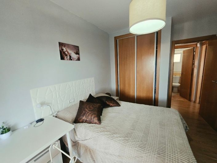 Image No.16-2 Bed Apartment for sale