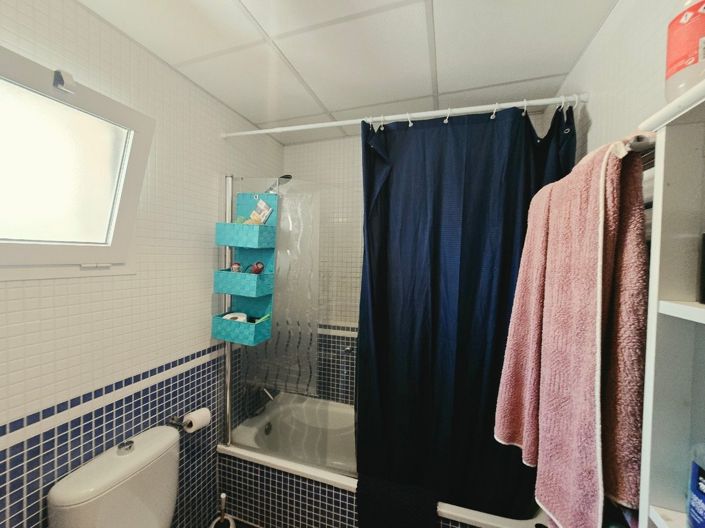 Image No.24-2 Bed Apartment for sale