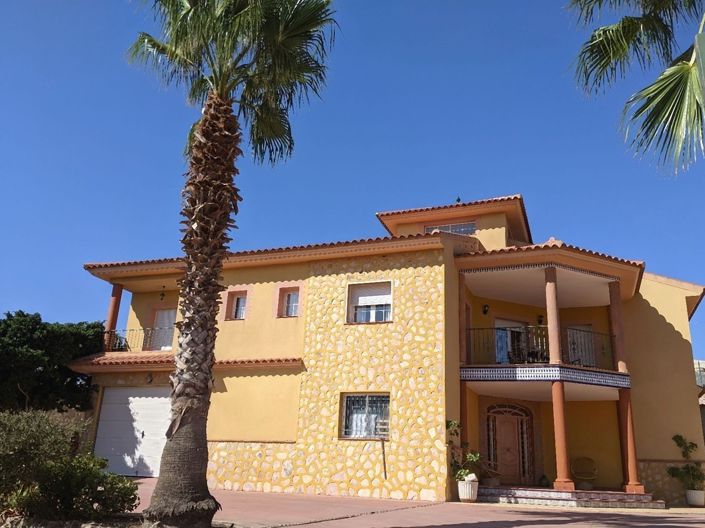 Image No.26-4 Bed Villa for sale