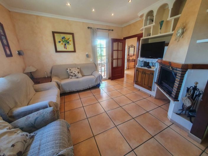 Image No.3-4 Bed Villa for sale