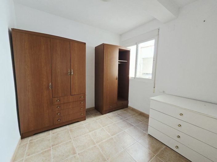 Image No.15-3 Bed Property for sale