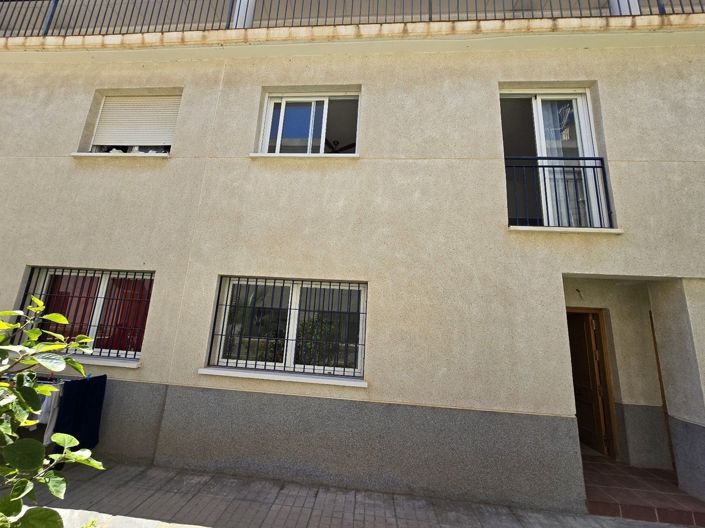 Image No.2-3 Bed Property for sale