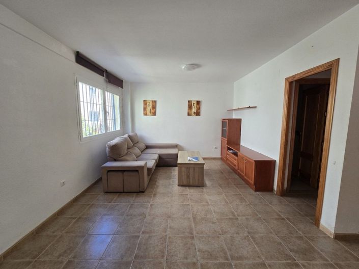 Image No.3-3 Bed Property for sale