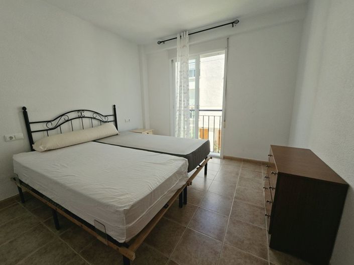 Image No.9-3 Bed Property for sale