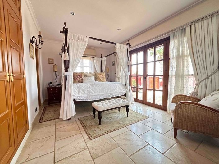 Image No.22-4 Bed Villa for sale