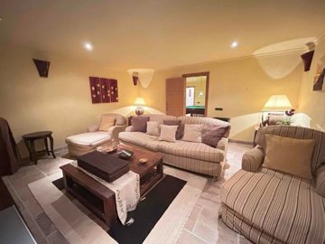 25480-villa-for-sale-in-desert-springs-112278