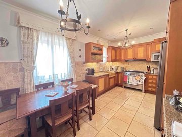 25480-villa-for-sale-in-desert-springs-112277
