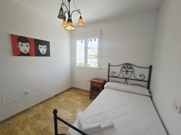Image No.16-4 Bed Property for sale