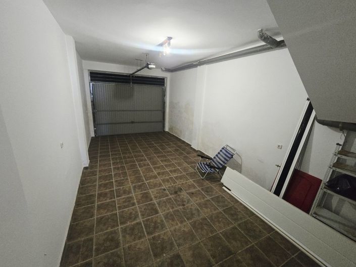 Image No.26-4 Bed Property for sale
