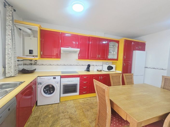 Image No.9-4 Bed Property for sale