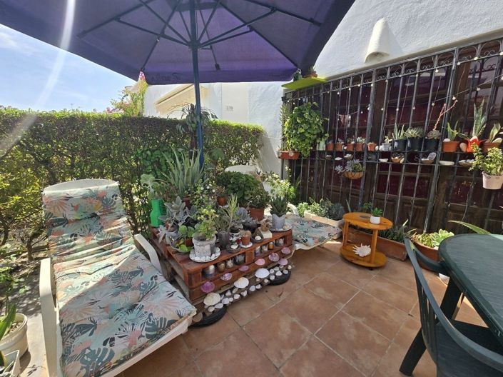Image No.22-2 Bed Property for sale