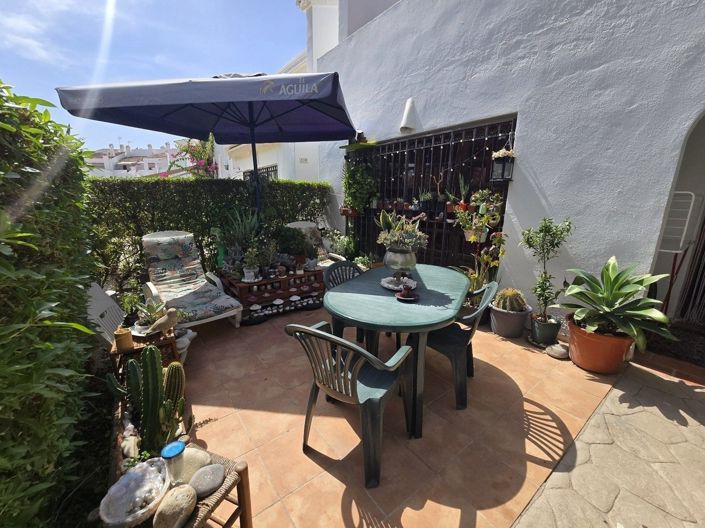 Image No.23-2 Bed Property for sale