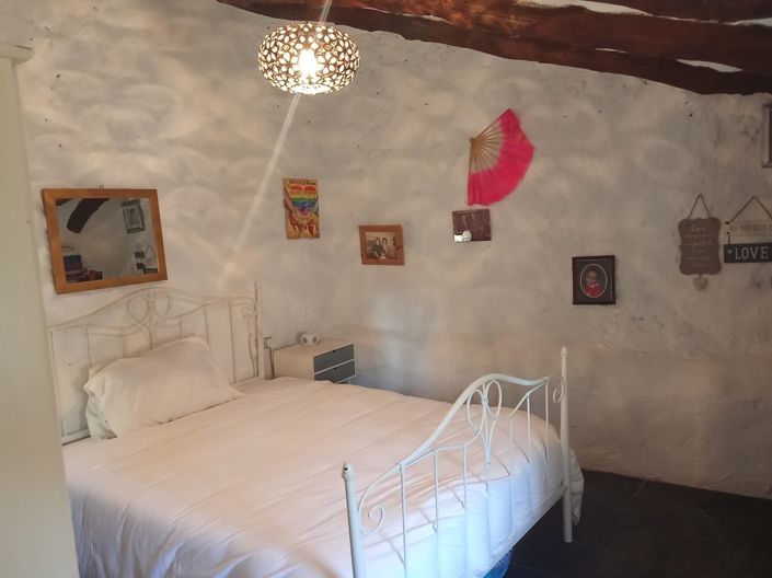 Image No.6-3 Bed Property for sale