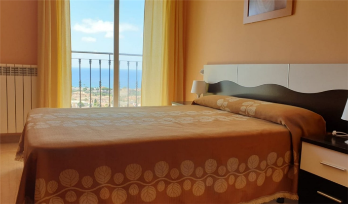 Image No.12-6 Bed Villa for sale