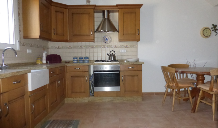 Image No.12-4 Bed Townhouse for sale