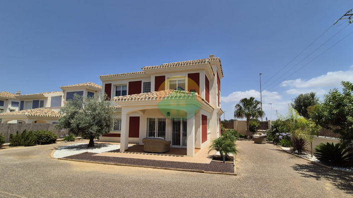 Image No.1-3 Bed Villa for sale