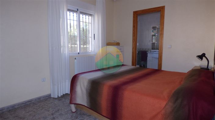 Image No.17-5 Bed Finca for sale