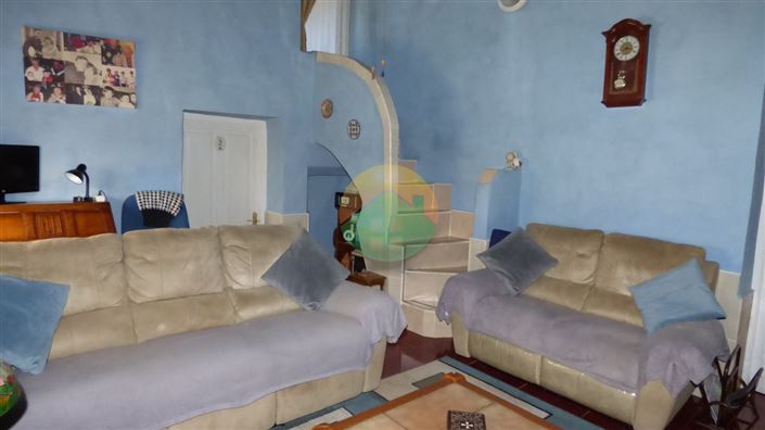 Image No.10-3 Bed House for sale