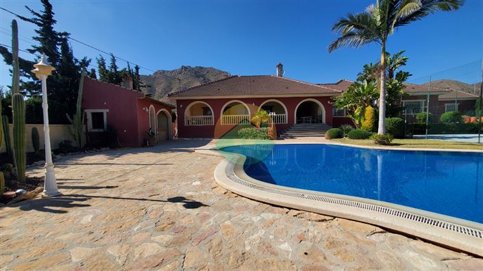 Image No.1-Villa de 5 chambres à vendre à Isla Plana