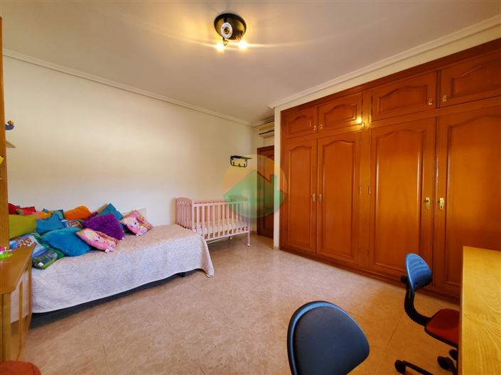 Image No.16-5 Bed Villa for sale