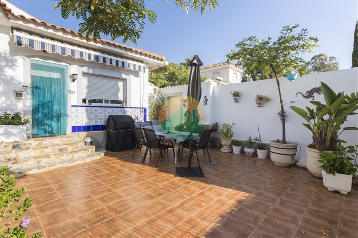 Image No.25-4 Bed Villa for sale