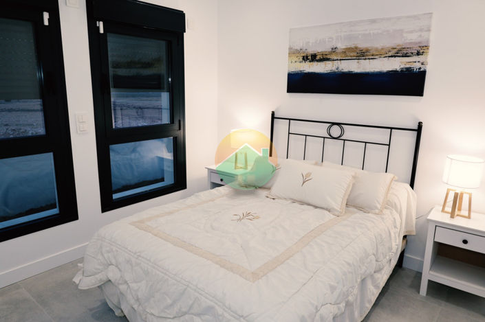 Image No.10-2 Bed Townhouse for sale