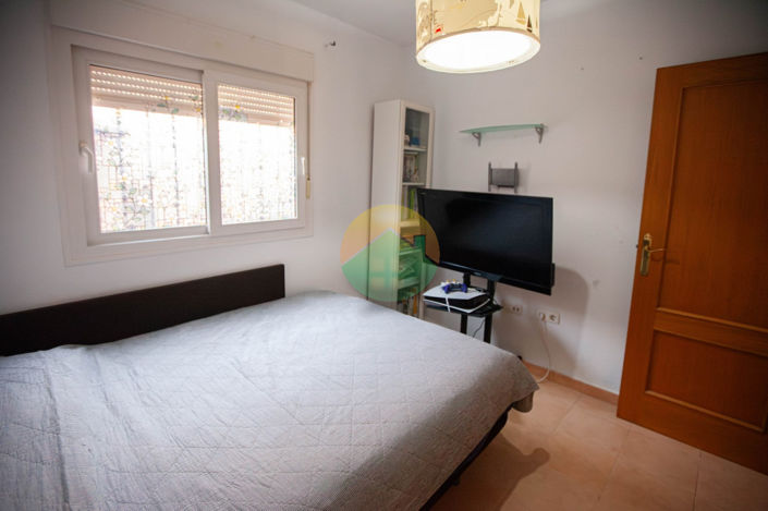 Image No.17-3 Bed Semi-Detached for sale