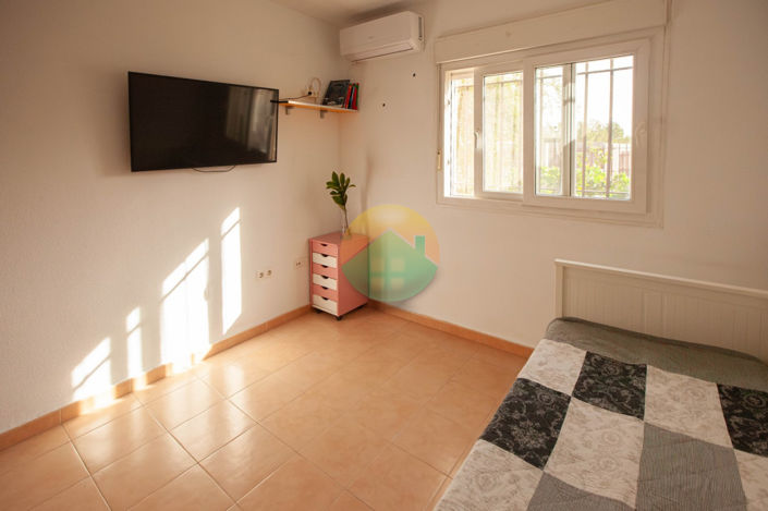 Image No.21-3 Bed Semi-Detached for sale