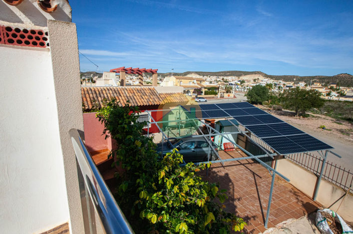 Image No.26-3 Bed Semi-Detached for sale