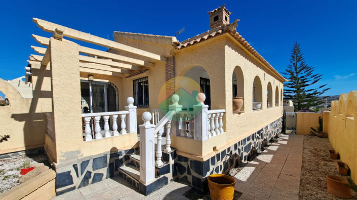 Image No.1-Villa de 3 chambres à vendre à Camposol