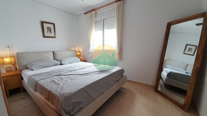 Image No.17-2 Bed Semi-Detached for sale