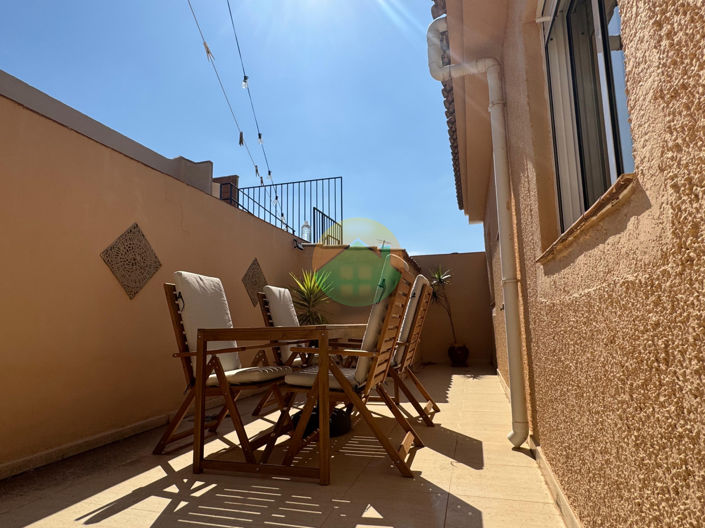 Image No.22-2 Bed Semi-Detached for sale