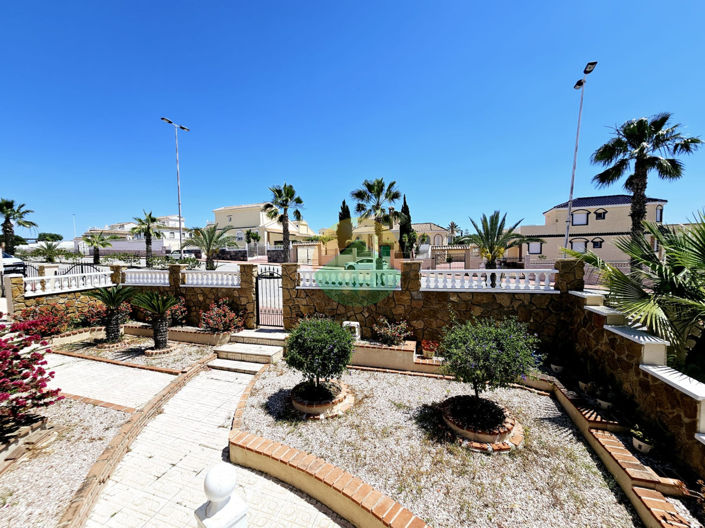 Image No.11-3 Bed Villa for sale