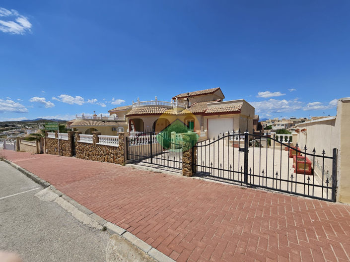 Image No.9-3 Bed Villa for sale