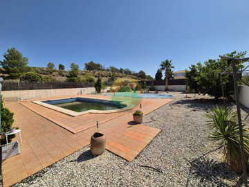 cala05-68652a8a1484e